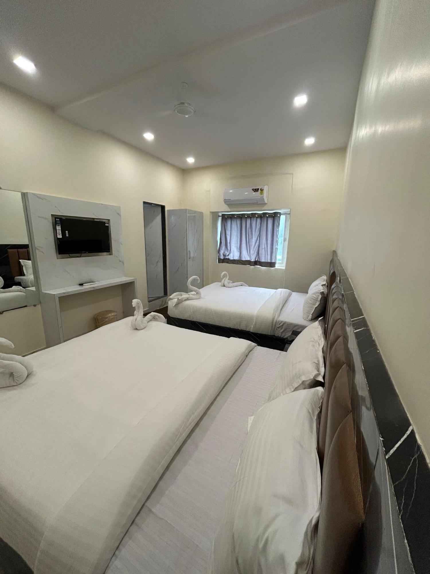 Hotel Rinza Residency Bombay Esterno foto