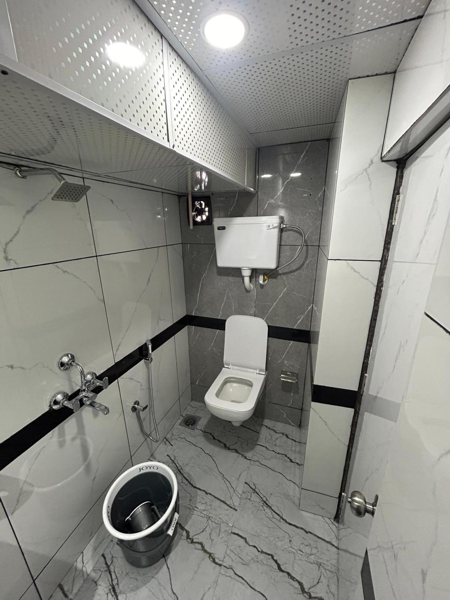 Hotel Rinza Residency Bombay Esterno foto